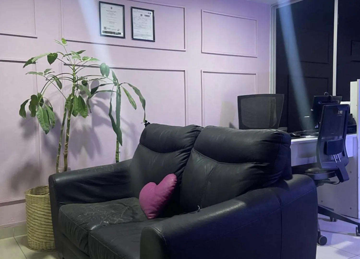 Homestay A 5 Minutos Del Aeropuerto El Dorado Apartment Bogota