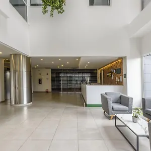 3* Hotel Express Junior By Marriott Aeropuerto